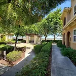 Exclusive Westlake Condo W/ Gym, Pool, Washer & Dryer In Unit & Private Garage