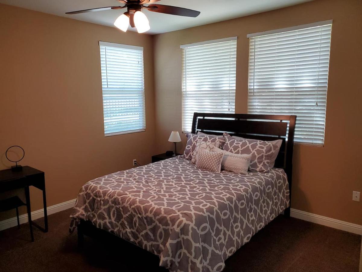 Exclusive Westlake W/ Gym, Pool, Washer & Dryer In Unit & Private Garage